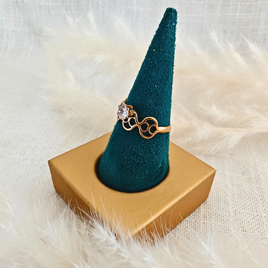 Bague Celesta – doré & pierre cristal