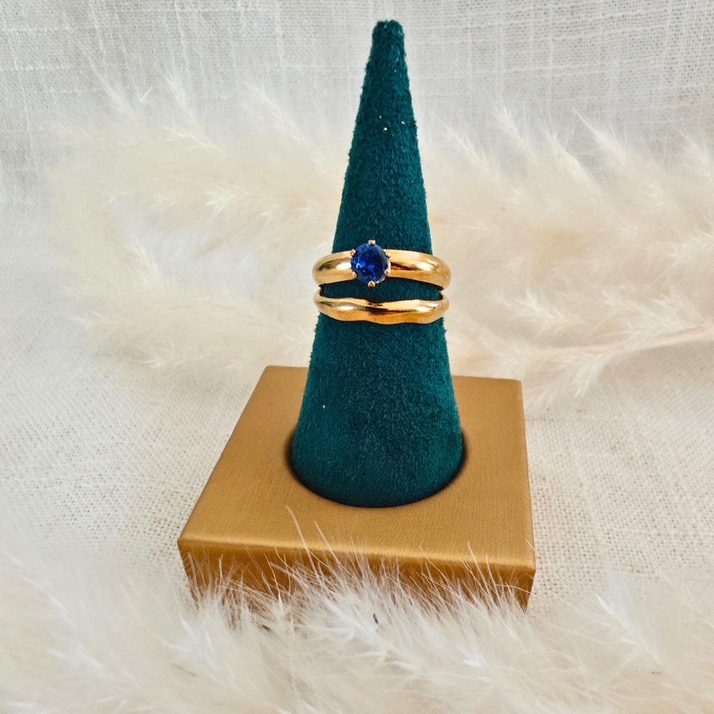 Bague Lyra – doré & pierre saphir