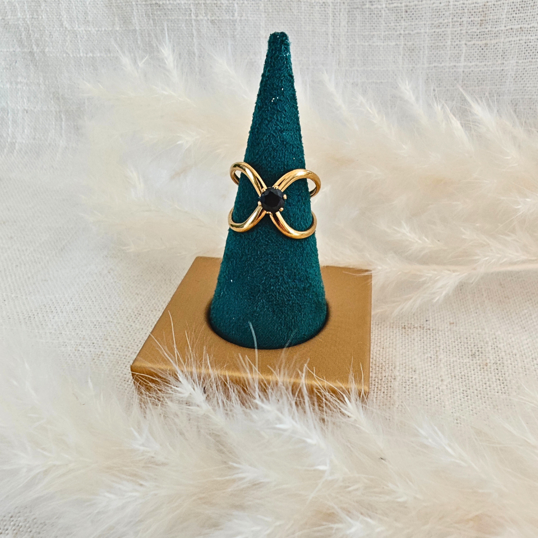 Bague Onyx – doré & pierre noire
