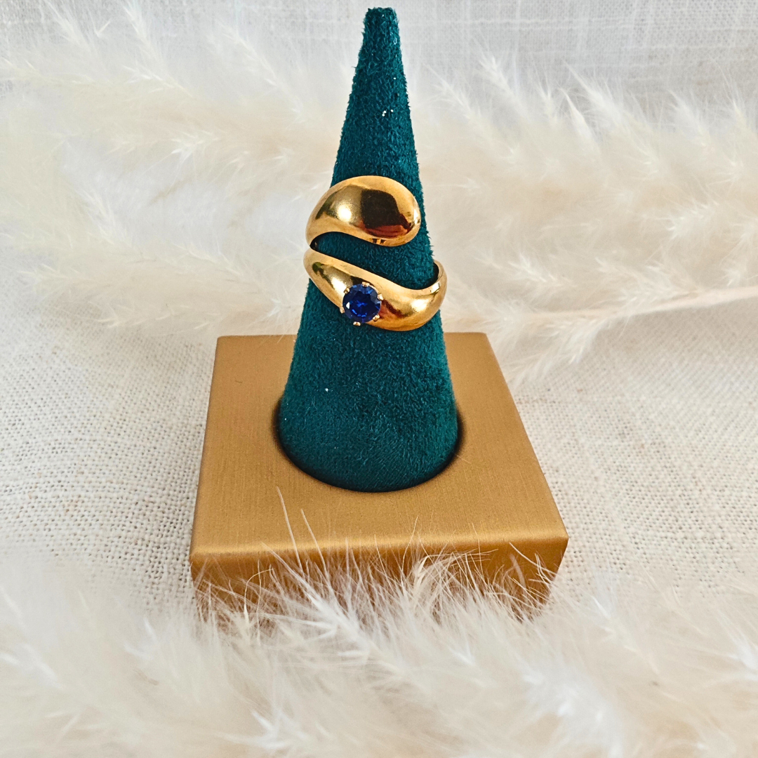 Bague Saphira – doré & pierre bleue