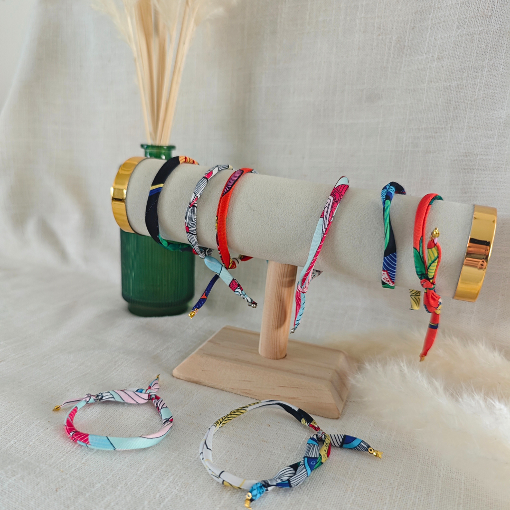 Bracelet en tissu Liberty – Charm personnalisable au choix