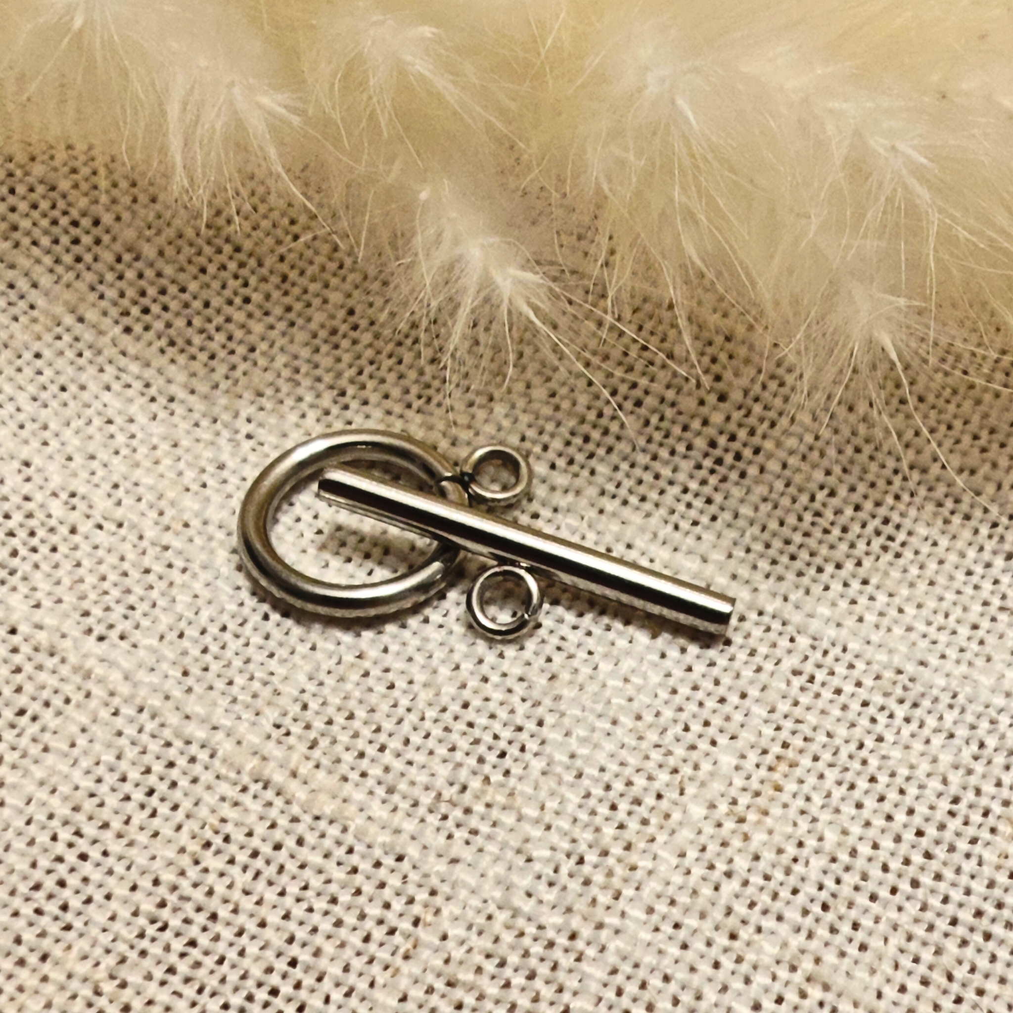 Fermoir classique T argenté